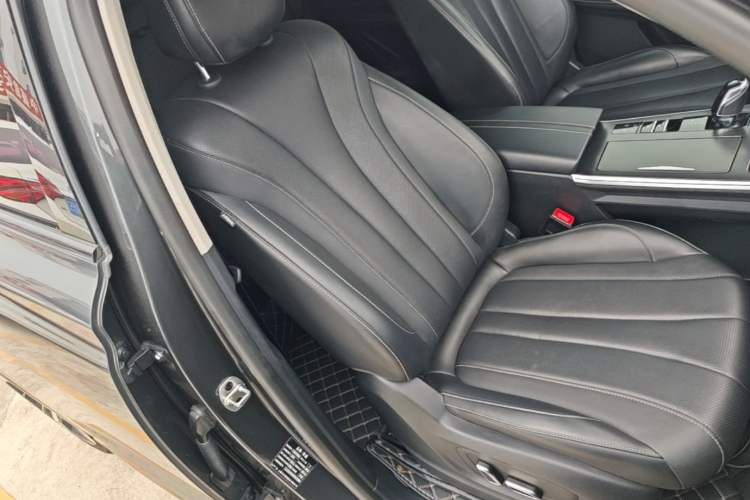 Used Roewe RX5 MAX 2022 1.5T Automatic Zhiwei Prestige Edition Right Front Seat