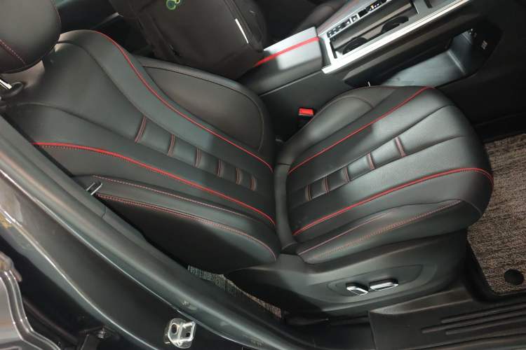 Used Roewe RX5 MAX 2022 2.0T Automatic Youwei Supreme Edition Right Front Seat