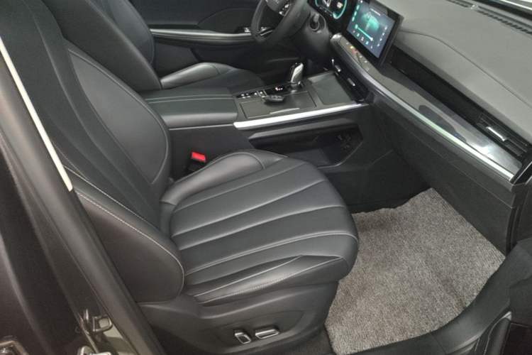 Used Roewe RX5 MAX 2022 1.5T Automatic Zhiwei Prestige Edition Right Front Seat