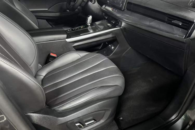 Used Roewe RX5 MAX 2022 1.5T Automatic Zhiwei Prestige Edition Right Front Seat