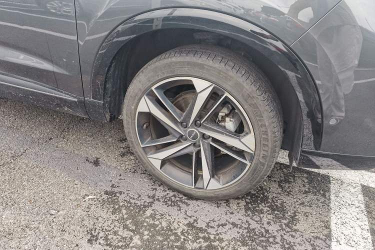 Used Roewe RX5 MAX 2022 2.0T Automatic Youwei Supreme Edition Right Front Wheel Hub