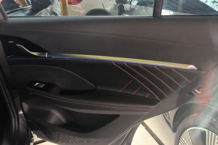 Used Roewe RX5 MAX 2022 2.0T Automatic Youwei Supreme Edition Right Rear Door Interior