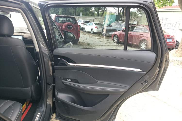 Used Roewe RX5 MAX 2022 2.0T Automatic Zhiwei Zunrong Edition Right Rear Door Interior