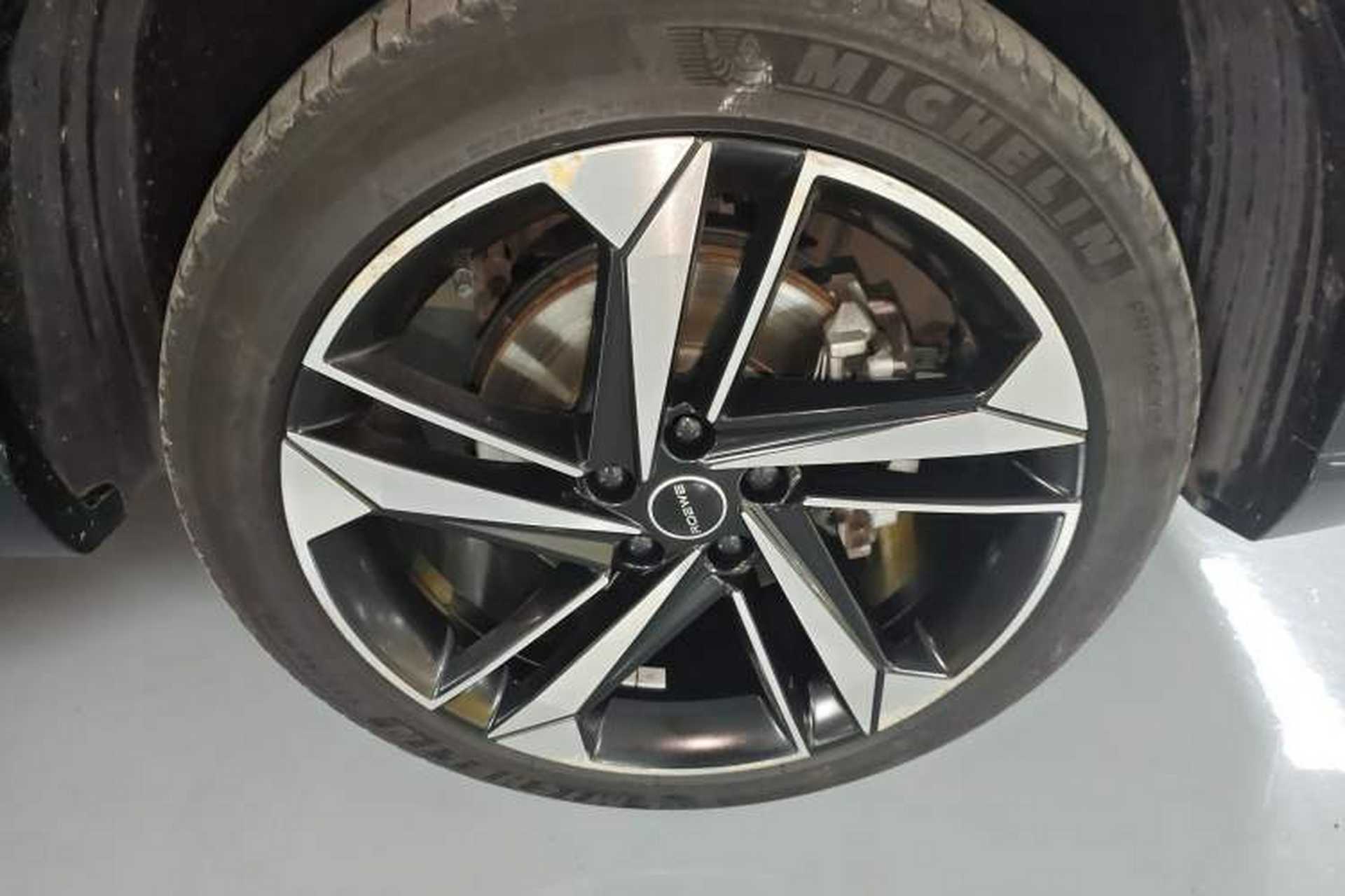 Used Roewe RX5 MAX 2022 2.0T Automatic Youwei Supreme Edition Right Rear Wheel Hub