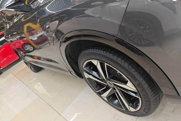 Used Roewe RX5 MAX 2022 1.5T Automatic Youwei Luxury Edition Right Side Sill