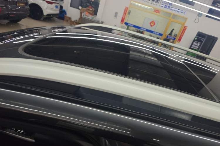 Used Roewe RX5 MAX 2022 1.5T Automatic Zhiwei Prestige Edition Roof