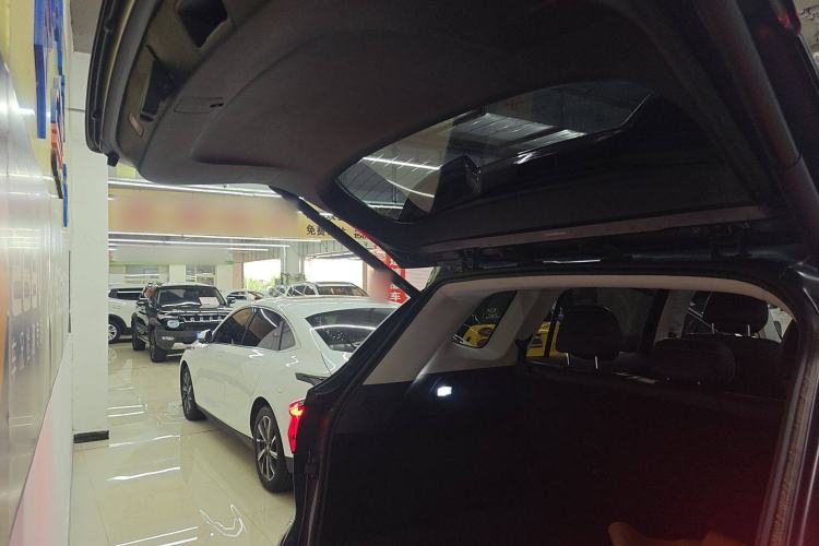 Used Roewe RX5 MAX 2022 1.5T Automatic Zhiwei Prestige Edition Trunk
