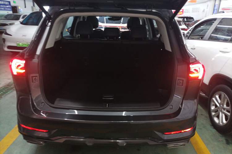 Used Roewe RX5 MAX 2022 1.5T Automatic Zhiwei Prestige Edition Trunk