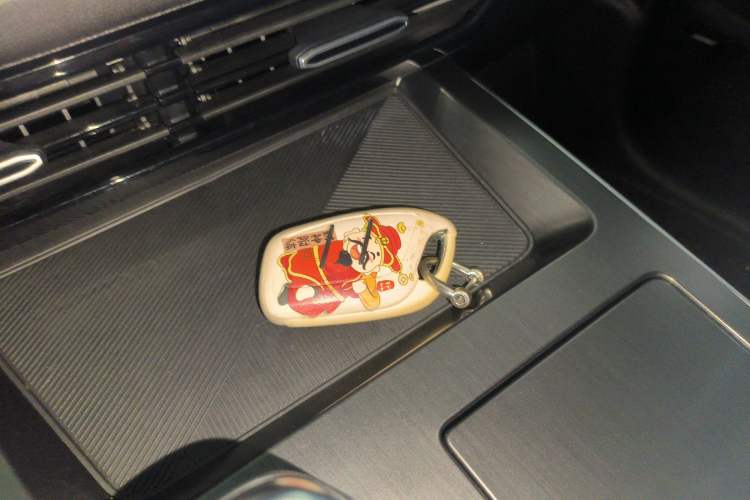 Used Roewe RX5 MAX 2022 2.0T Automatic Youwei Supreme Edition Vehicle Key