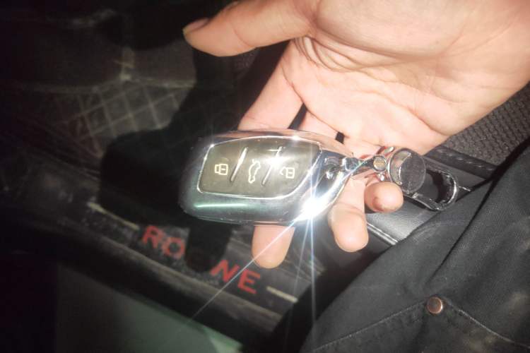 Used Roewe RX5 MAX 2022 1.5T Automatic Zhiwei Prestige Edition Vehicle Key