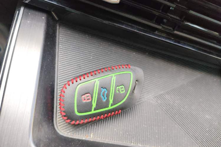 Used Roewe RX5 MAX 2022 2.0T Automatic Zhiwei Zunrong Edition Vehicle Key