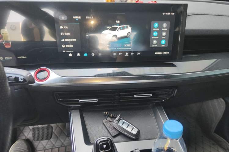Used Roewe RX5 MAX 2022 2.0T Automatic Youwei Supreme Edition Audio And AC Panel