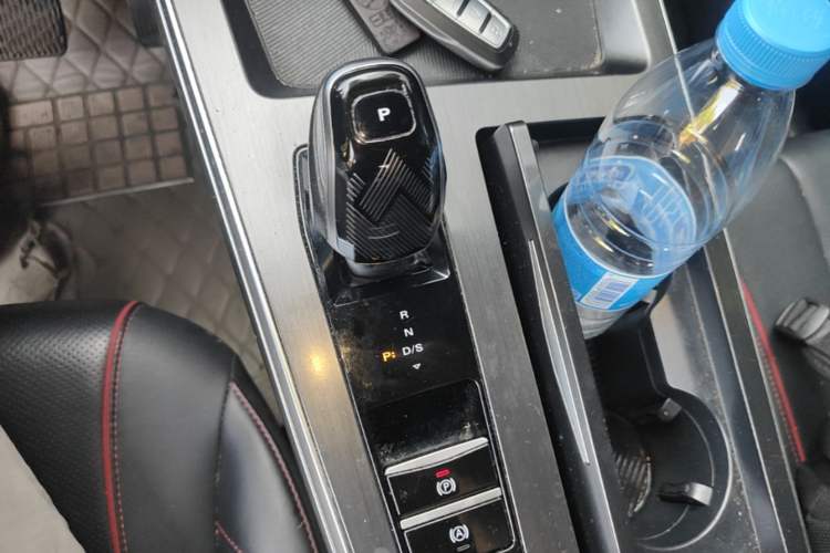 Used Roewe RX5 MAX 2022 2.0T Automatic Youwei Supreme Edition Gear Lever