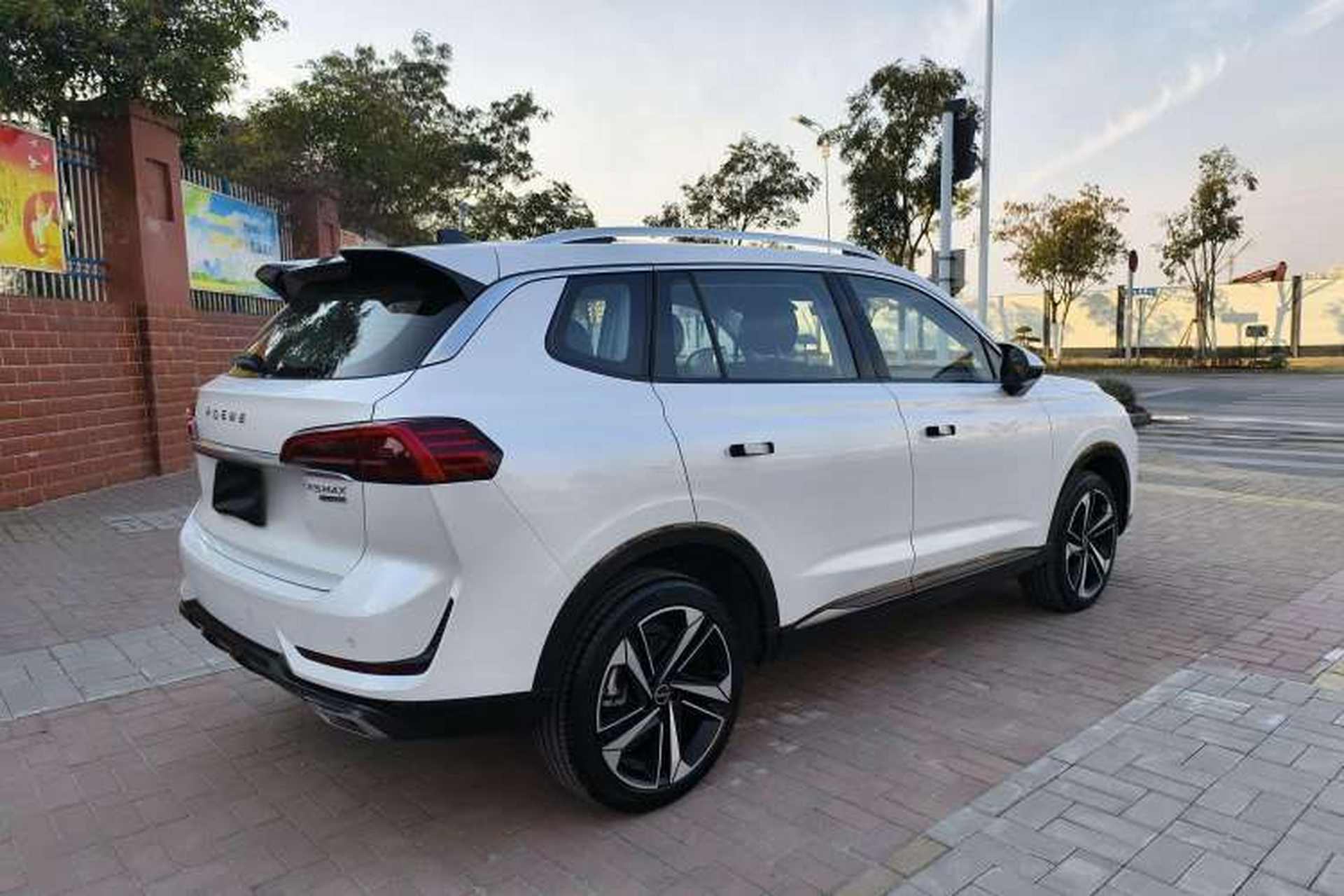 Used Roewe RX5 MAX 2022 1.5T Automatic Zhiwei Prestige Edition Rear Right 45 Deg