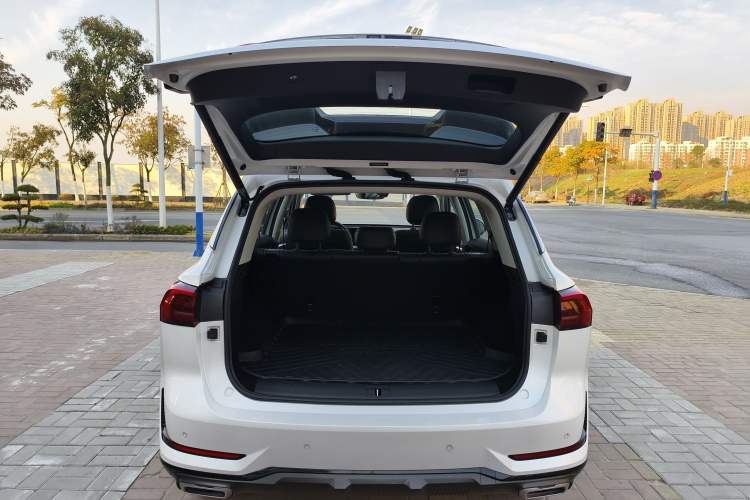 Used Roewe RX5 MAX 2022 1.5T Automatic Zhiwei Prestige Edition Trunk
