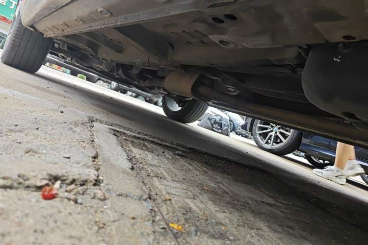 Used Roewe RX5 MAX 2022 1.5T Automatic Zhiwei Prestige Edition Chassis Rear Left