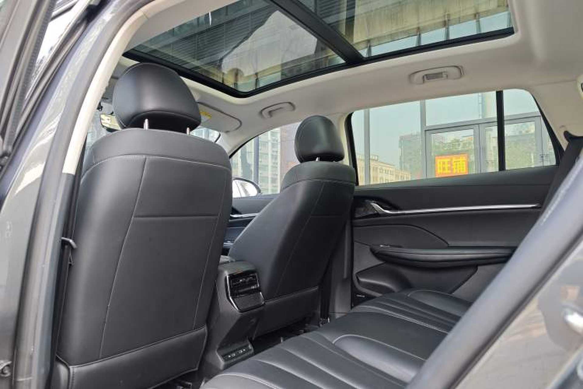 Used Roewe RX5 MAX 2022 1.5T Automatic Zhiwei Prestige Edition Headliner