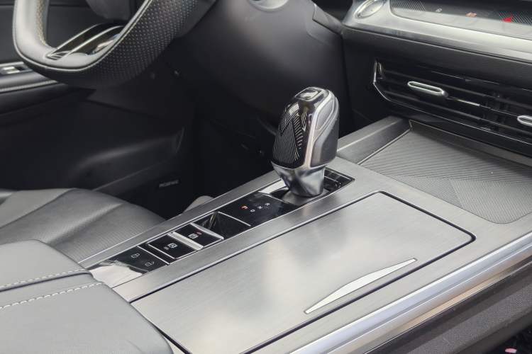 Used Roewe RX5 MAX 2022 1.5T Automatic Zhiwei Prestige Edition Interior 4
