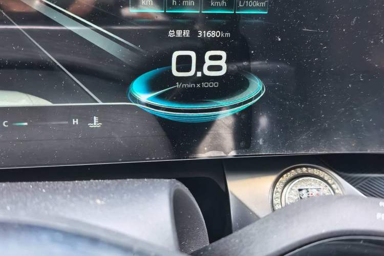 Used Roewe RX5 MAX 2022 1.5T Automatic Zhiwei Prestige Edition Odometer Close Up