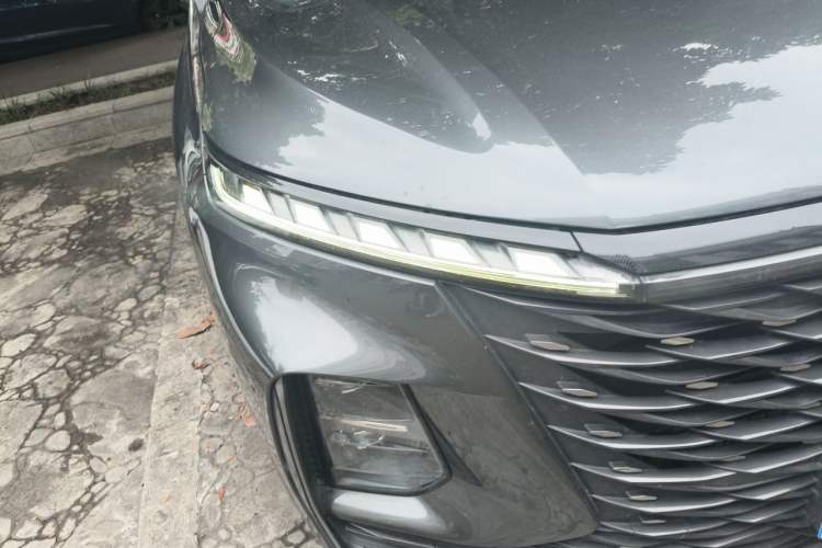 Used Roewe RX5 MAX 2022 1.5T Automatic Zhiwei Prestige Edition Right Front Headlight