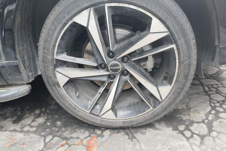Used Roewe RX5 MAX 2022 1.5T Automatic Zhiwei Prestige Edition Right Front Wheel Hub