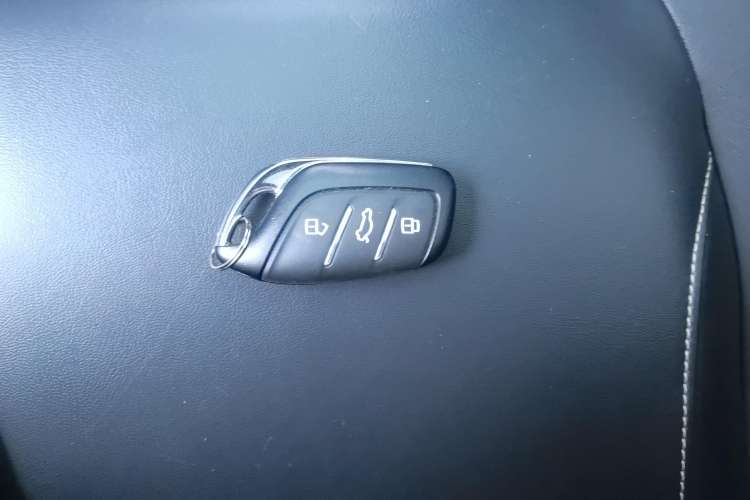 Used Roewe RX5 MAX 2022 1.5T Automatic Zhiwei Prestige Edition Vehicle Key