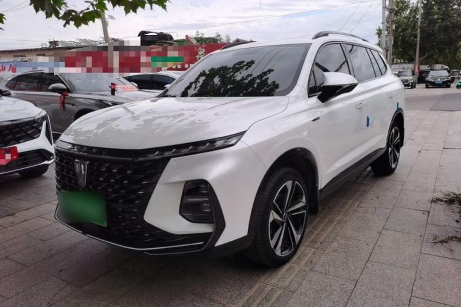 Фото Roewe с площадки