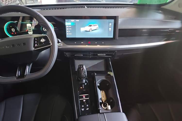Used Roewe RX5 MAX 2022 1.5T Automatic Youwei Luxury Edition Audio And AC Panel