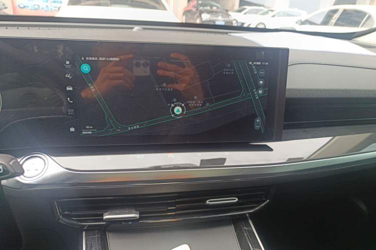 Used Roewe RX5 MAX 2022 1.5T Automatic Youwei Luxury Edition Audio And AC Panel