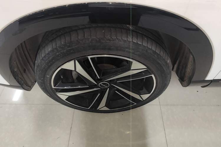 Used Roewe RX5 MAX 2022 1.5T Automatic Zhiwei Prestige Edition Exterior 4
