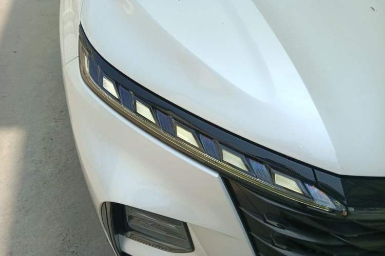 Used Roewe RX5 MAX 2022 1.5T Automatic Youwei Luxury Edition Exterior 6
