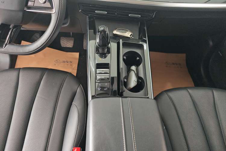 Used Roewe RX5 MAX 2022 1.5T Automatic Youwei Luxury Edition Gear Lever