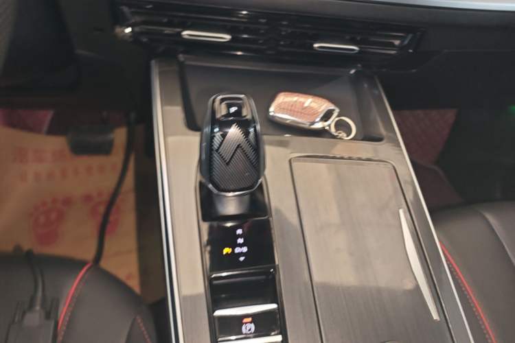 Used Roewe RX5 MAX 2022 2.0T Automatic Youwei Supreme Edition Gear Lever