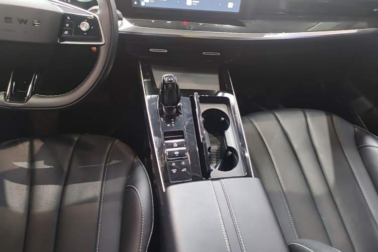 Used Roewe RX5 MAX 2022 1.5T Automatic Youwei Luxury Edition Gear Lever