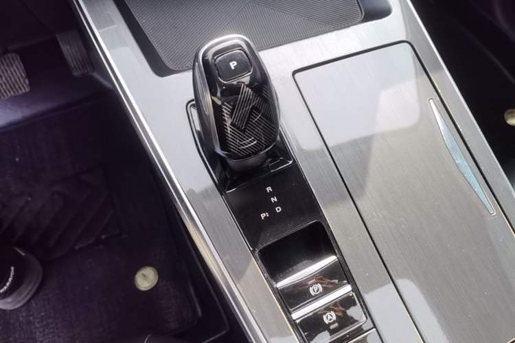 Used Roewe RX5 MAX 2022 1.5T Automatic Zhiwei Prestige Edition Gear Lever