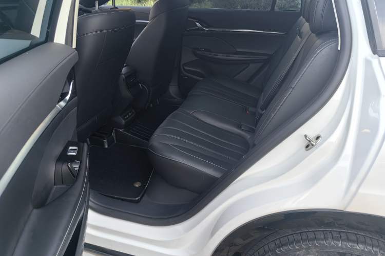 Used Roewe RX5 MAX 2022 1.5T Automatic Zhiwei Prestige Edition Interior 4