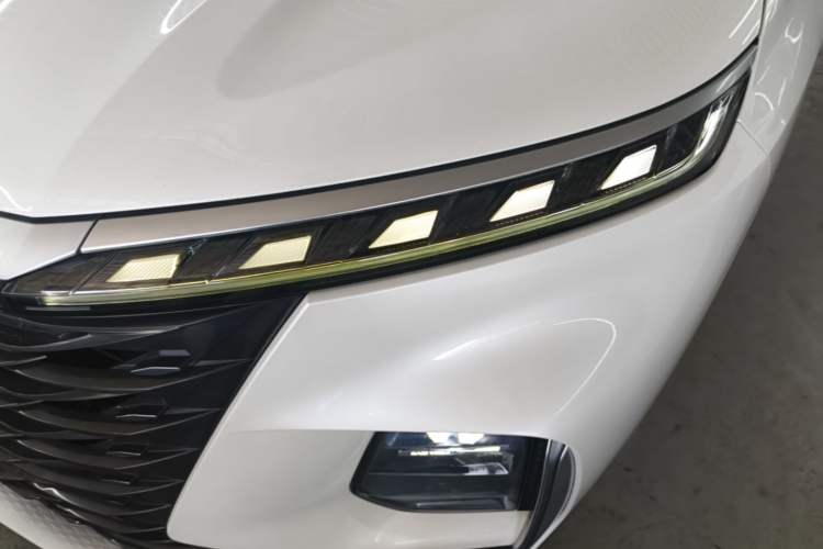 Used Roewe RX5 MAX 2022 1.5T Automatic Zhiwei Prestige Edition Left Front Headlight