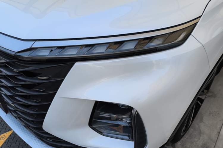 Used Roewe RX5 MAX 2022 1.5T Automatic Zhiwei Prestige Edition Left Front Headlight