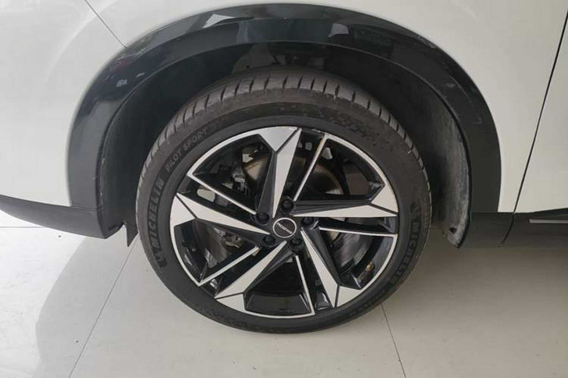 Used Roewe RX5 MAX 2022 1.5T Automatic Youwei Luxury Edition Left Front Wheel Hub