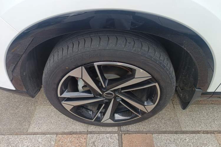 Used Roewe RX5 MAX 2022 1.5T Automatic Youwei Luxury Edition Left Front Wheel Hub