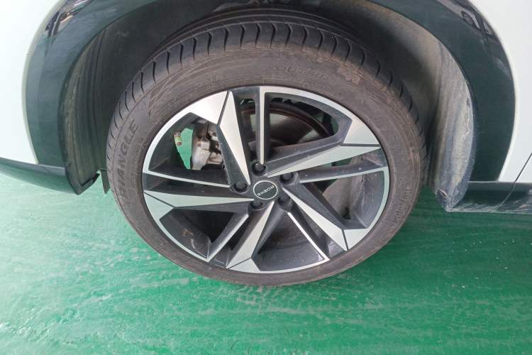 Used Roewe RX5 MAX 2022 1.5T Automatic Youwei Luxury Edition Left Front Wheel Hub