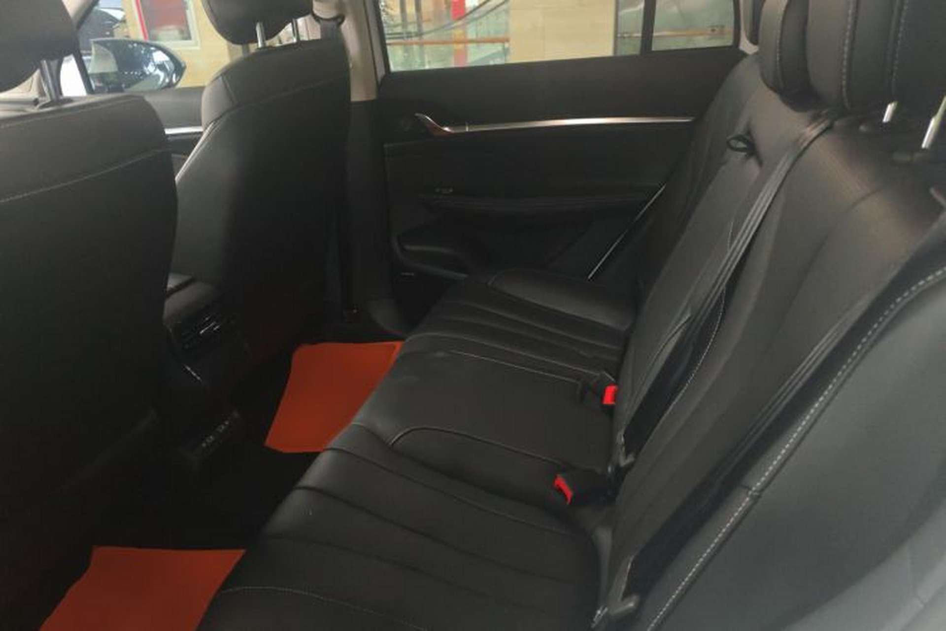 Used Roewe RX5 MAX 2022 1.5T Automatic Youwei Luxury Edition Left Rear Seat