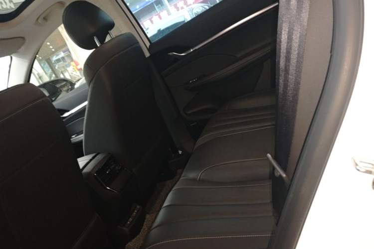 Used Roewe RX5 MAX 2022 1.5T Automatic Zhiwei Prestige Edition Left Rear Seat