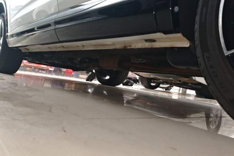 Used Roewe RX5 MAX 2022 1.5T Automatic Zhiwei Prestige Edition Left Side Sill