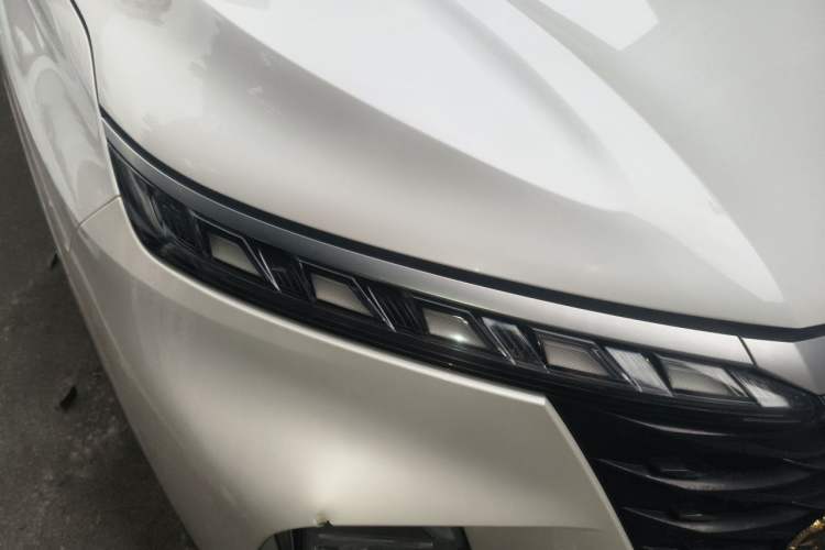 Used Roewe RX5 MAX 2022 1.5T Automatic Zhiwei Prestige Edition Right Front Headlight