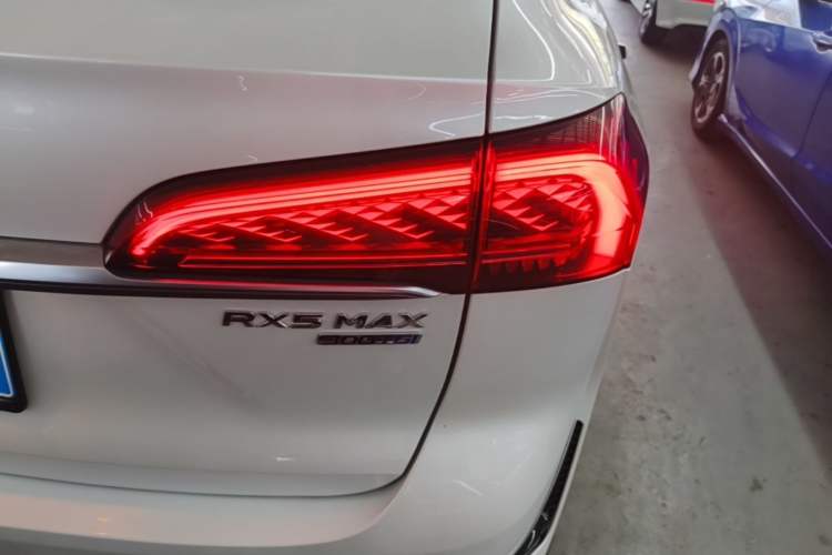 Used Roewe RX5 MAX 2022 1.5T Automatic Zhiwei Prestige Edition Right Rear Taillight