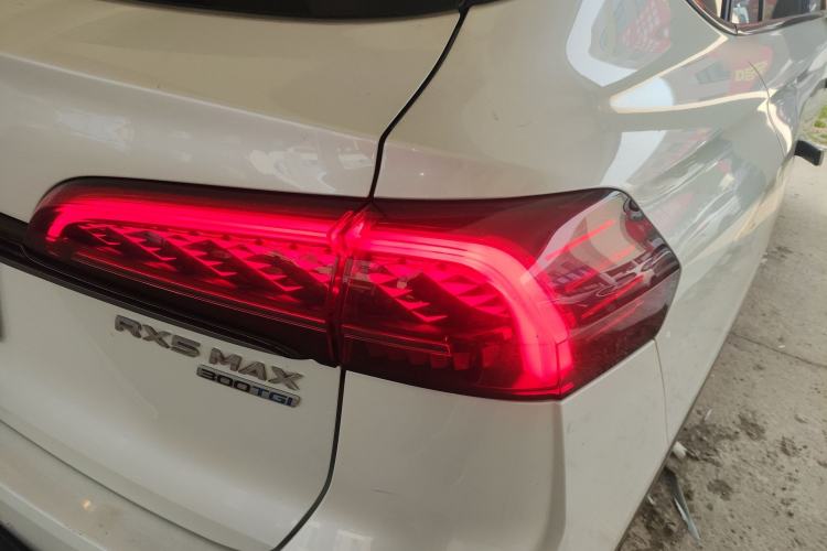 Used Roewe RX5 MAX 2022 1.5T Automatic Youwei Luxury Edition Right Rear Taillight