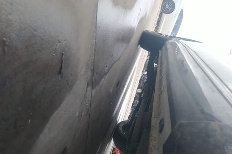 Used Roewe RX5 MAX 2022 1.5T Automatic Youwei Luxury Edition Right Side Sill