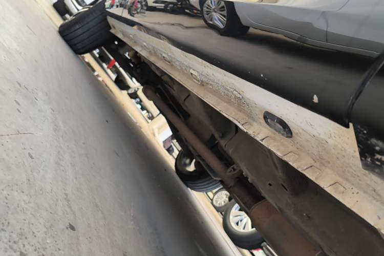 Used Roewe RX5 MAX 2022 1.5T Automatic Zhiwei Prestige Edition Right Side Sill