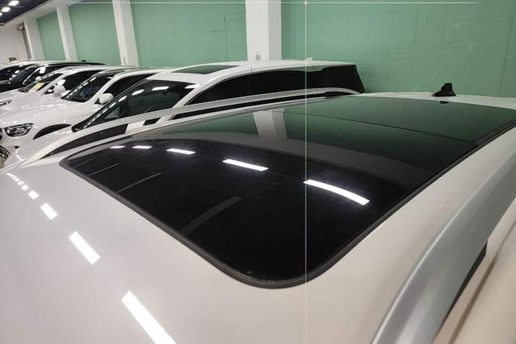 Used Roewe RX5 MAX 2022 1.5T Automatic Zhiwei Prestige Edition Roof